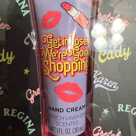 NWT-Mean Girls BURN BOOK set of 6 (1 oz each) hand creams in decorative box - Picture 8 of 11